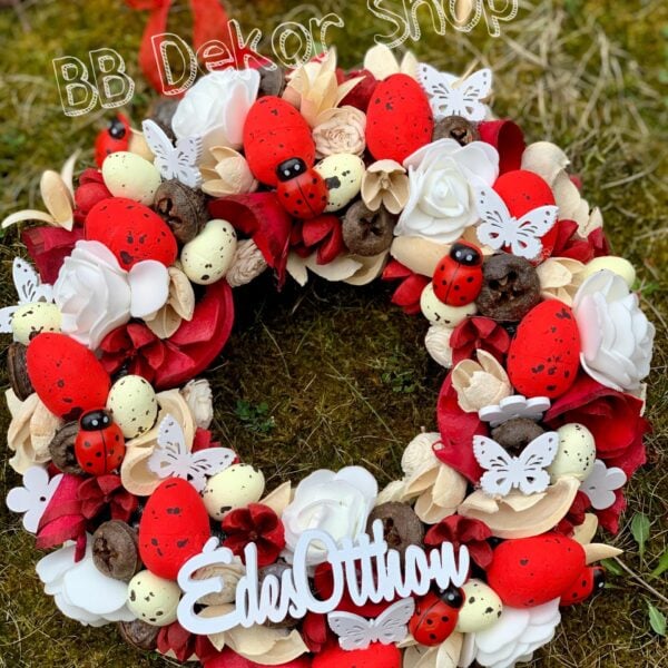 Tavaszi – Húsvéti piros, krém kopogtató Tavaszi - Nyári Lakásdíszek Tavaszi - Húsvéti piros, krém kopogtató