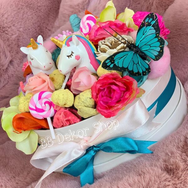 Unikornisos Színes Asztaldísz