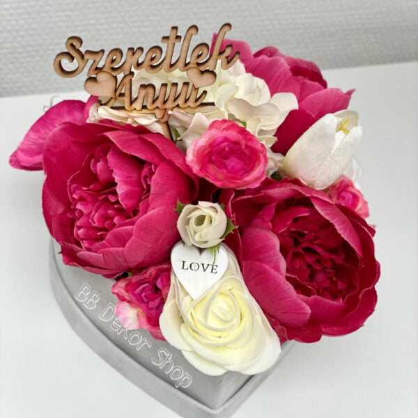 Pink – Fehér Anyák Napi Virágbox Virágboxok