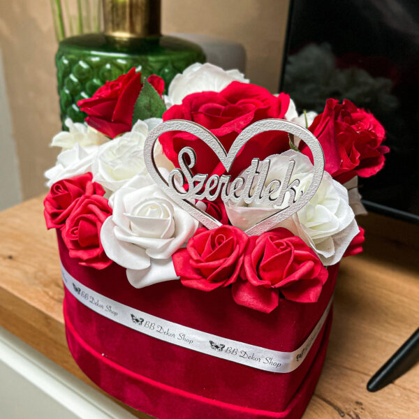 Piros – Fehér Rózsa Box Anyák Napja Piros - Fehér Rózsa Box