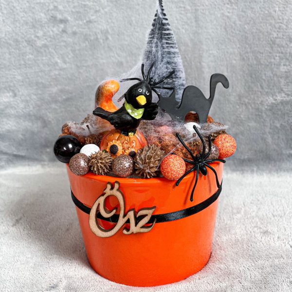 Halloweeni asztaldísz 3. Asztaldíszek Halloweeni asztaldísz 3. Asztaldíszek