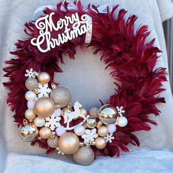 Bordó tollas kopogtató, ajtódísz Karácsony / Tél Bordó tollas kopogtató, ajtódísz