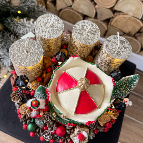 Prémium Adventi Box Zenélő Körhintával 2. Adventi Koszorúk, Boxok Prémium Adventi Box Zenélő Körhintával 2.