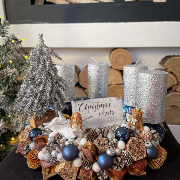 Angyalkás kék adventi koszorú Karácsony / Tél Angyalkás kék adventi koszorú