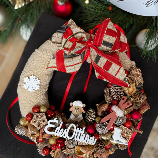 Téli karácsonyi macis kopogtató, ajtódísz