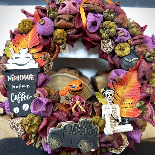 Prémium Nightmare Before Coffee Kopogtató Ajtódísz Halloween Prémium Nightmare Before Coffee Kopogtató Ajtódísz